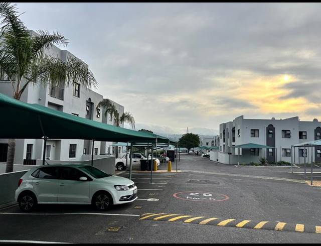 2 BEDROOM APARTMENT FOR SALE IN TYGER VALLEY